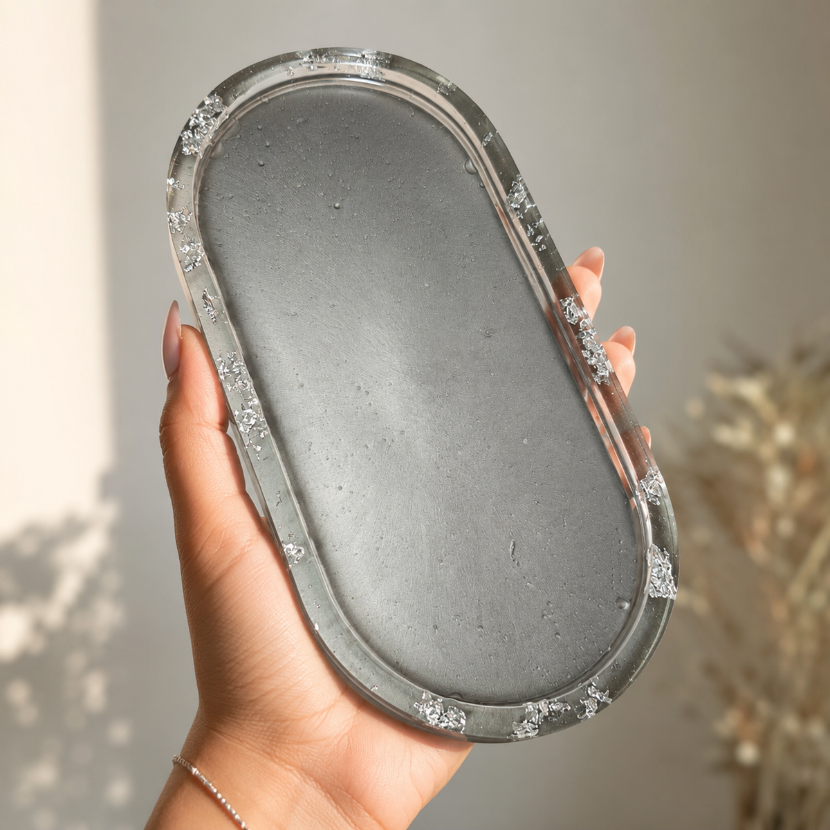 Handcrafted Resin Trinket Tray with Golden Flakes – for Rings, Earrings & Keys & Home Decor Accent