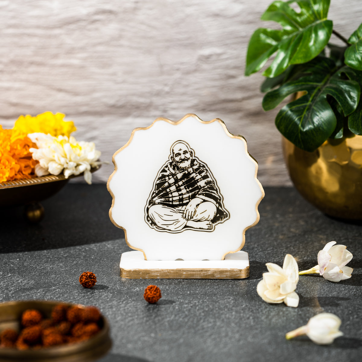 Handcrafted Resin Neem Karoli Baba Dashboard Idol with Metallic Gold Sticker