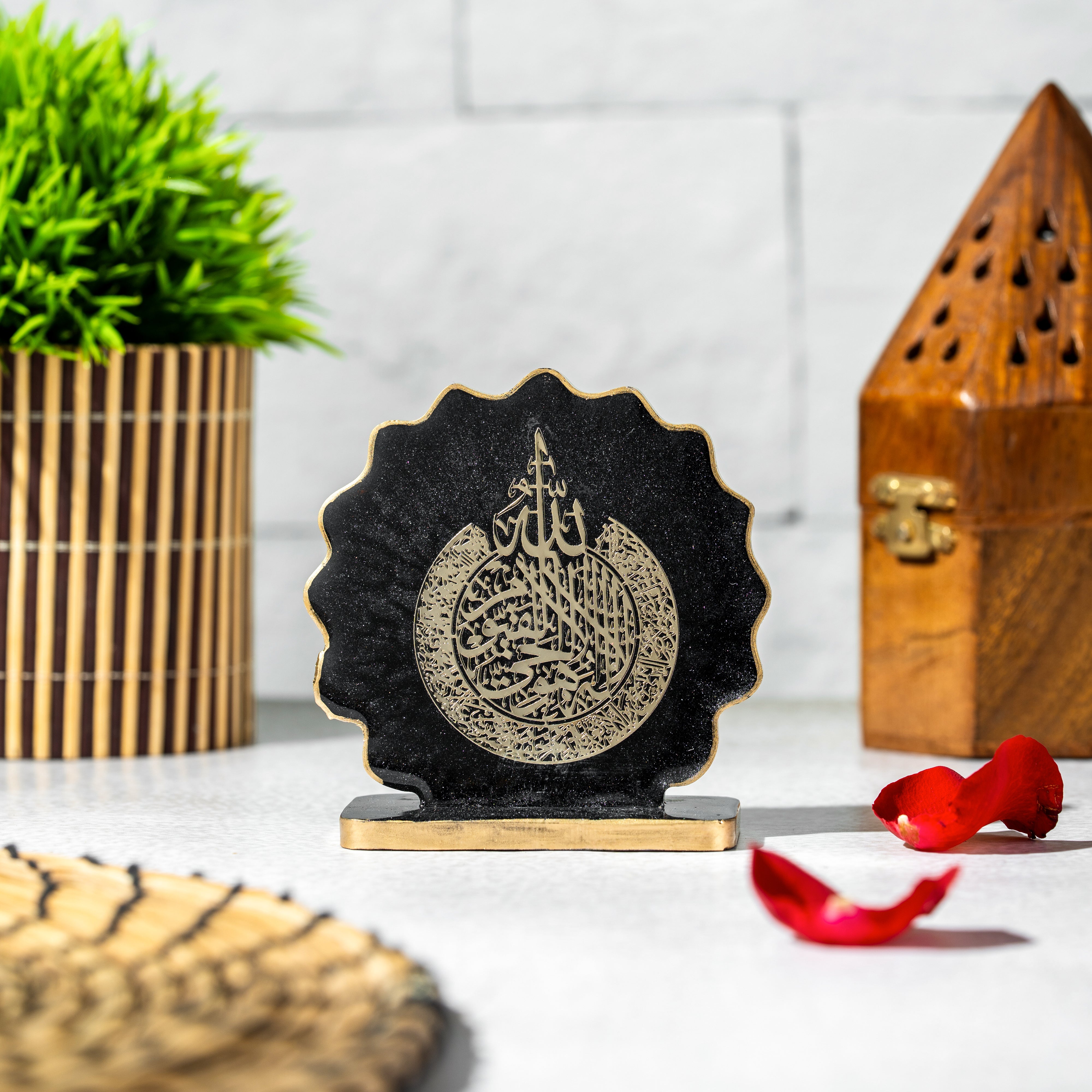Handcrafted Resin Ayatul Kursi Dashboard Idol with Metallic Gold Sticker