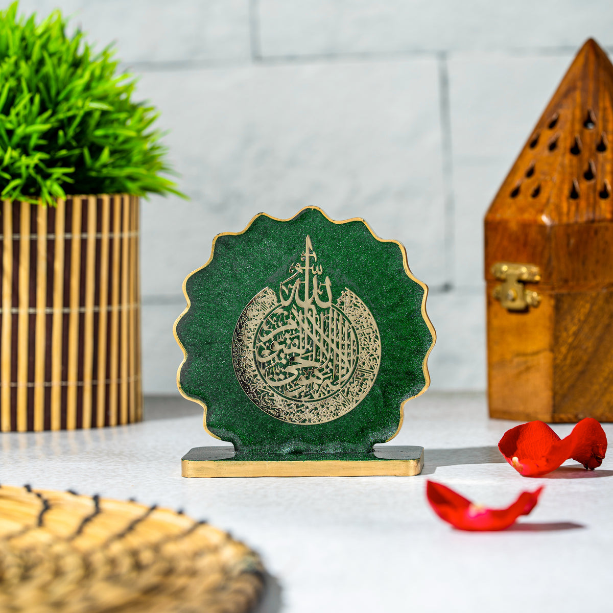 Handcrafted Resin Ayatul Kursi Dashboard Idol with Metallic Gold Sticker