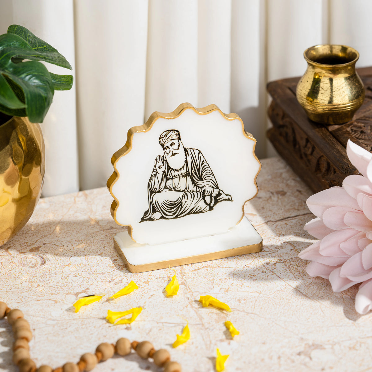 Handcrafted Resin Guru Nanak  Dashboard Idol with Metallic Gold Sticker